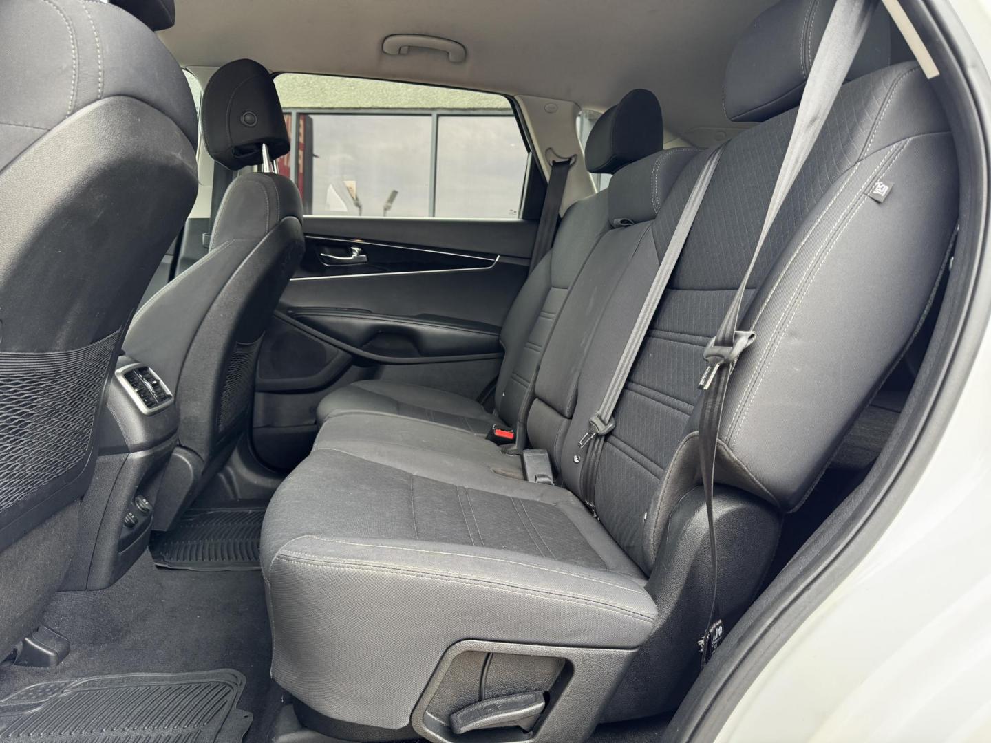 2017 WHITE KIA SORENTO LX; L (5XYPG4A32HG) , located at 5900 E. Lancaster Ave., Fort Worth, TX, 76112, (817) 457-5456, 0.000000, 0.000000 - Photo#11