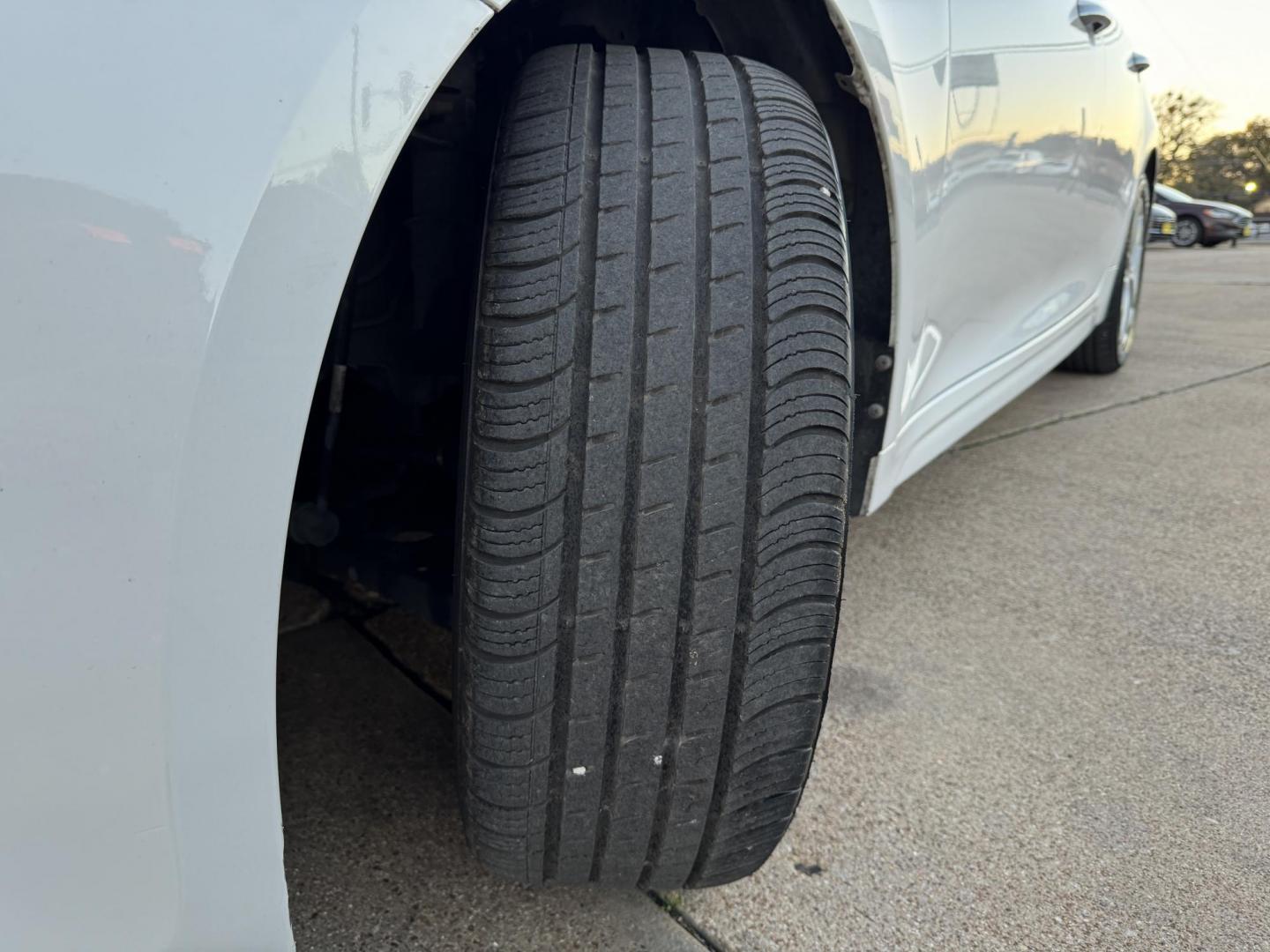 2016 WHITE KIA OPTIMA EX (5XXGU4L38GG) , located at 5900 E. Lancaster Ave., Fort Worth, TX, 76112, (817) 457-5456, 0.000000, 0.000000 - Photo#28