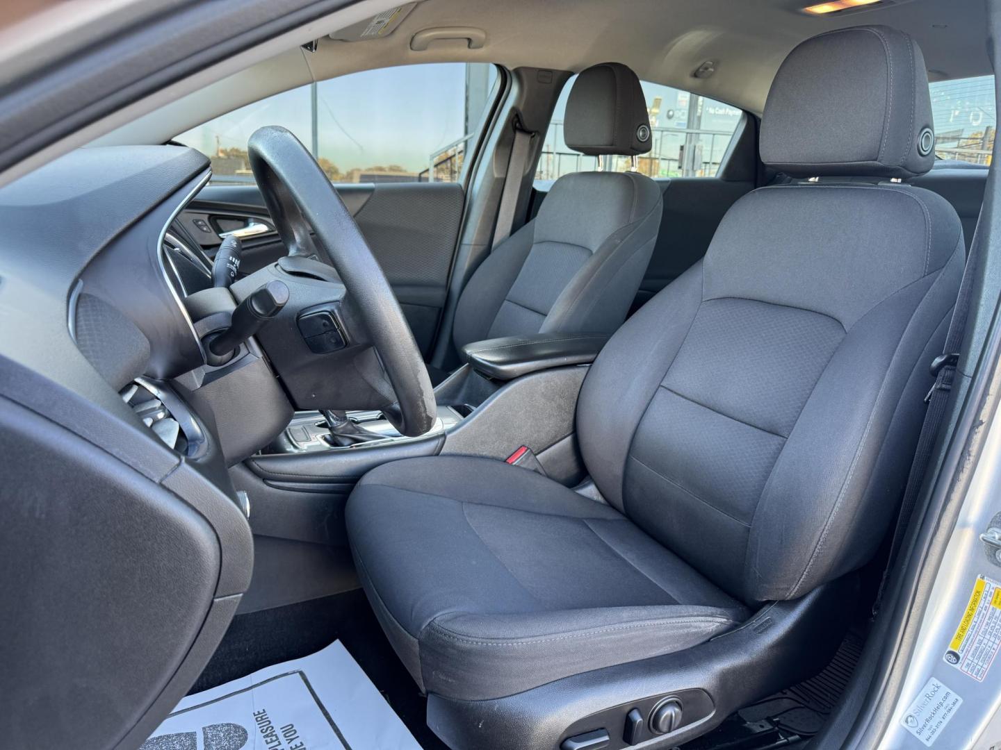 2018 SILVER CHEVROLET MALIBU LT (2FL) (1G1ZD5ST5JF) , located at 5900 E. Lancaster Ave., Fort Worth, TX, 76112, (817) 457-5456, 0.000000, 0.000000 - Photo#9