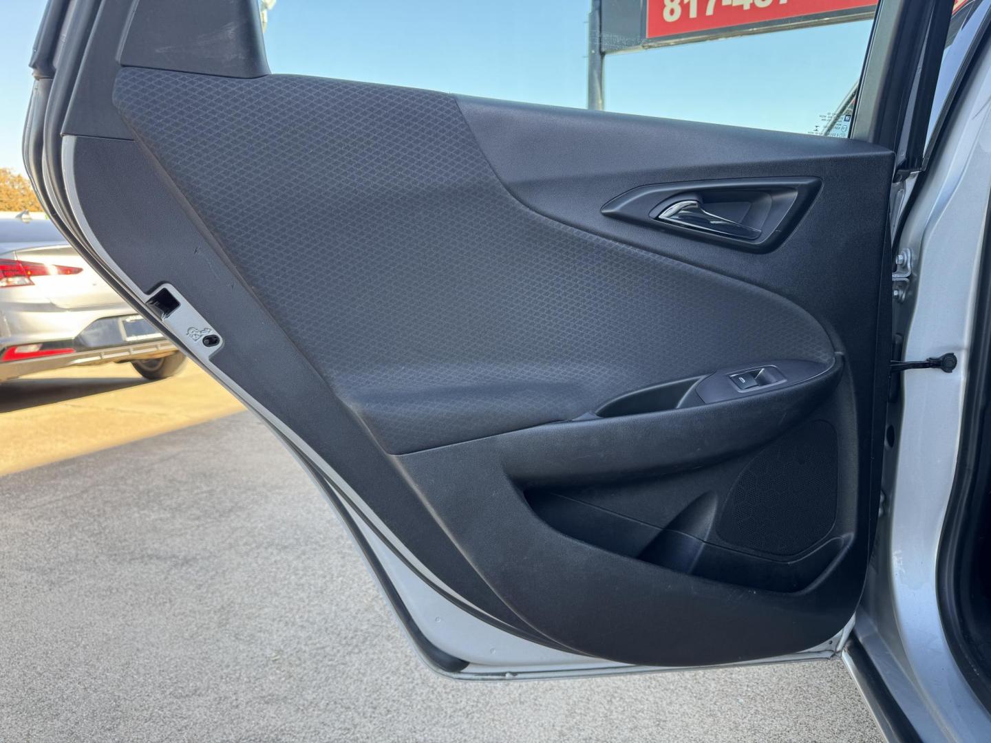 2018 SILVER CHEVROLET MALIBU LT (2FL) (1G1ZD5ST5JF) , located at 5900 E. Lancaster Ave., Fort Worth, TX, 76112, (817) 457-5456, 0.000000, 0.000000 - Photo#10