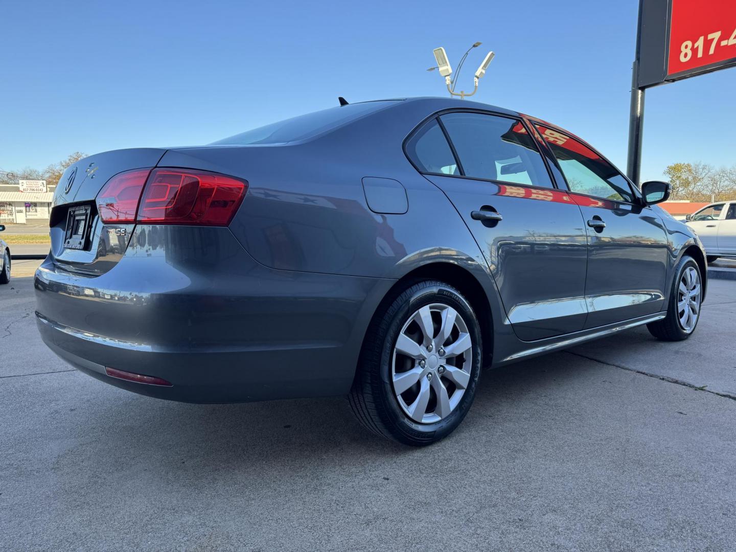 2014 GRAY VOLKSWAGEN JETTA SE (3VWD07AJ6EM) , located at 5900 E. Lancaster Ave., Fort Worth, TX, 76112, (817) 457-5456, 0.000000, 0.000000 - Photo#3