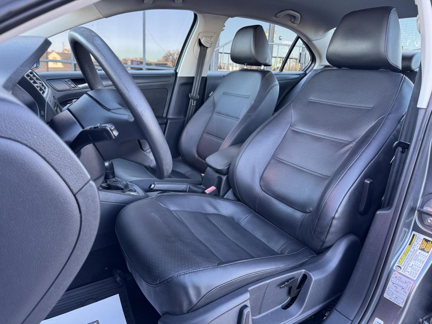 2014 GRAY VOLKSWAGEN JETTA SE (3VWD07AJ6EM) , located at 5900 E. Lancaster Ave., Fort Worth, TX, 76112, (817) 457-5456, 0.000000, 0.000000 - Photo#9