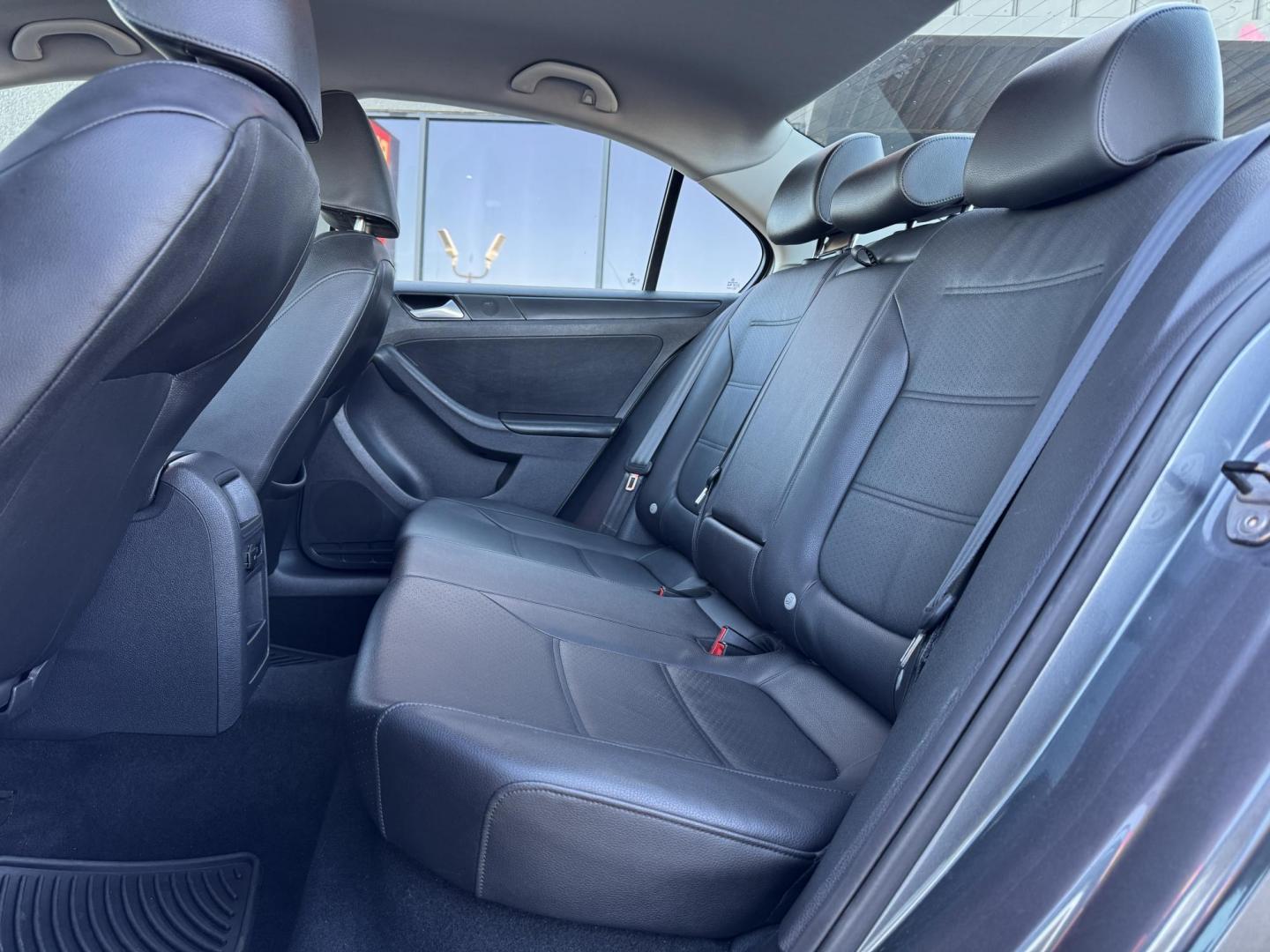 2014 GRAY VOLKSWAGEN JETTA SE (3VWD07AJ6EM) , located at 5900 E. Lancaster Ave., Fort Worth, TX, 76112, (817) 457-5456, 0.000000, 0.000000 - Photo#11