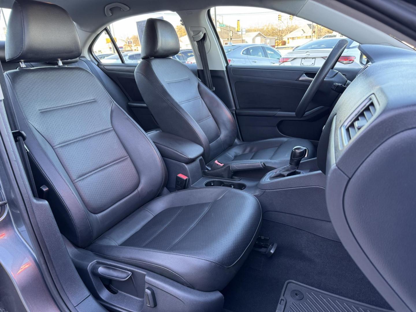 2014 GRAY VOLKSWAGEN JETTA SE (3VWD07AJ6EM) , located at 5900 E. Lancaster Ave., Fort Worth, TX, 76112, (817) 457-5456, 0.000000, 0.000000 - Photo#16