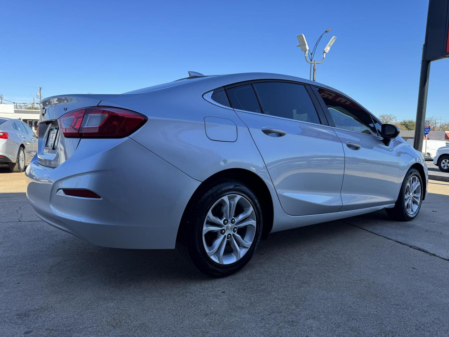 2019 SILVER CHEVROLET CRUZE LT (1G1BE5SM5K7) , located at 5900 E. Lancaster Ave., Fort Worth, TX, 76112, (817) 457-5456, 0.000000, 0.000000 - Photo#3