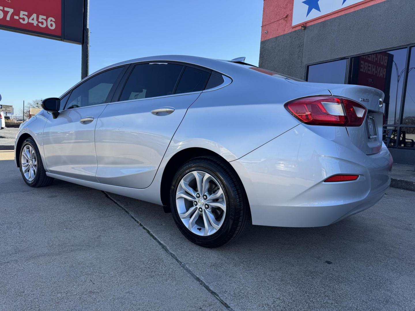 2019 SILVER CHEVROLET CRUZE LT (1G1BE5SM5K7) , located at 5900 E. Lancaster Ave., Fort Worth, TX, 76112, (817) 457-5456, 0.000000, 0.000000 - Photo#6