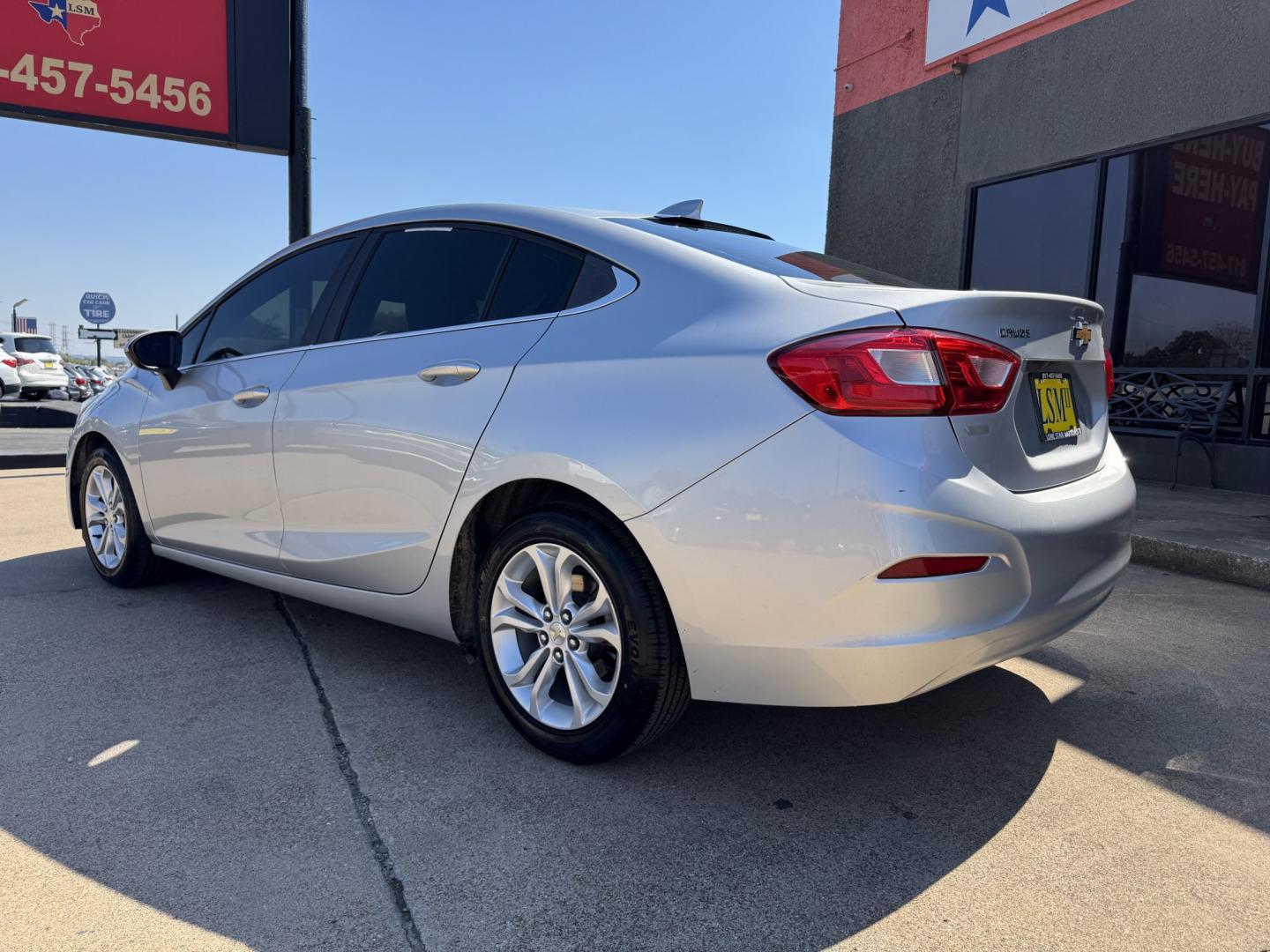 2019 SILVER CHEVROLET CRUZE LT (1G1BE5SM5K7) , located at 5900 E. Lancaster Ave., Fort Worth, TX, 76112, (817) 457-5456, 0.000000, 0.000000- Photo#6