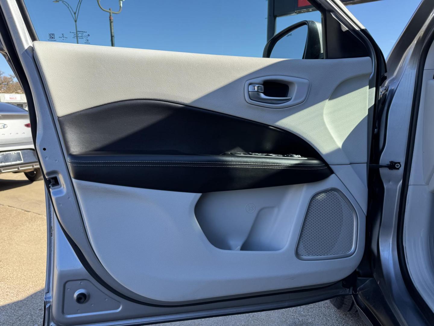 2018 SILVER JEEP COMPASS LATITUDE (3C4NJCBBXJT) , located at 5900 E. Lancaster Ave., Fort Worth, TX, 76112, (817) 457-5456, 0.000000, 0.000000 - Photo#7