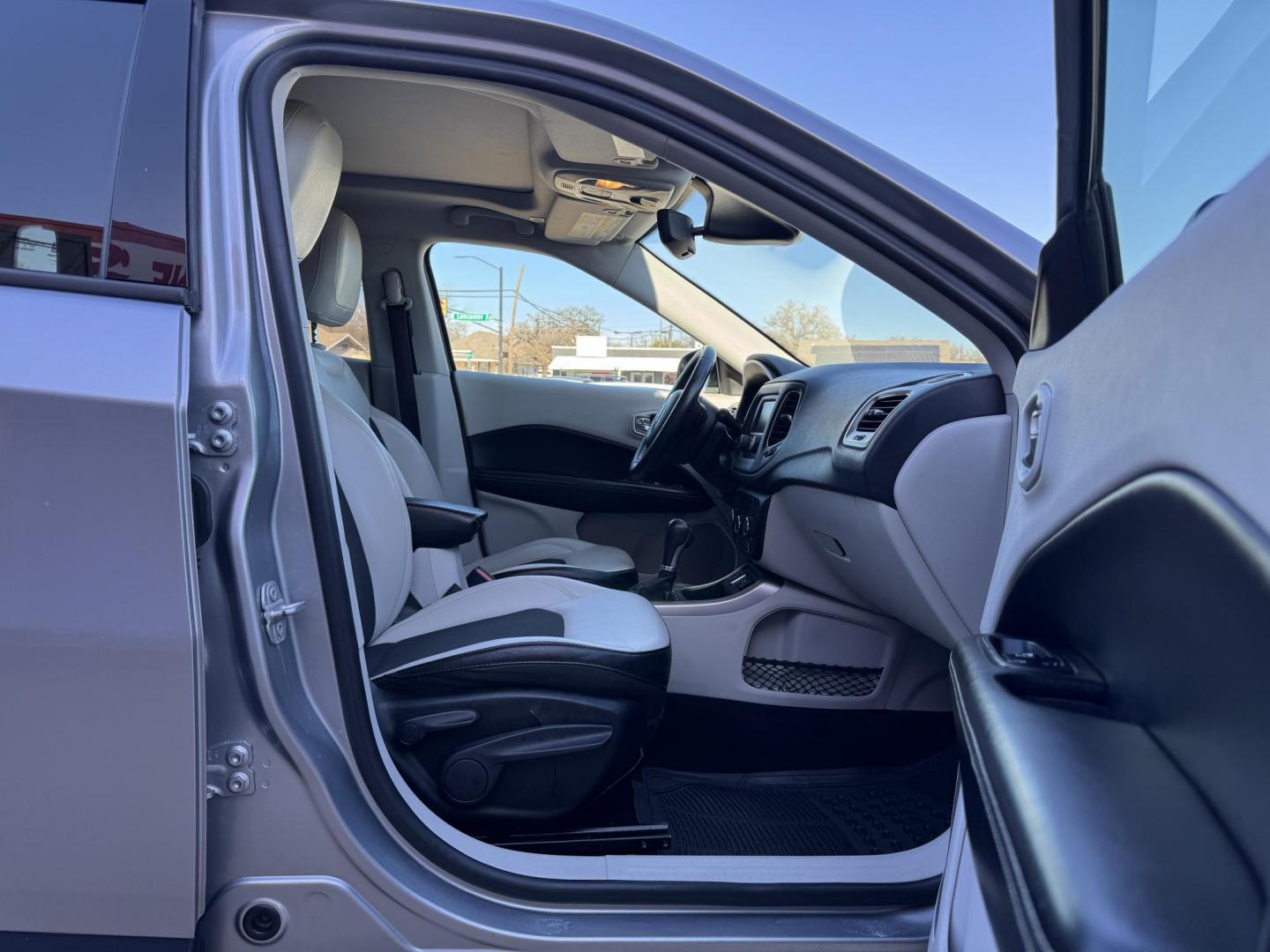 2018 SILVER JEEP COMPASS LATITUDE (3C4NJCBBXJT) , located at 5900 E. Lancaster Ave., Fort Worth, TX, 76112, (817) 457-5456, 0.000000, 0.000000 - Photo#15