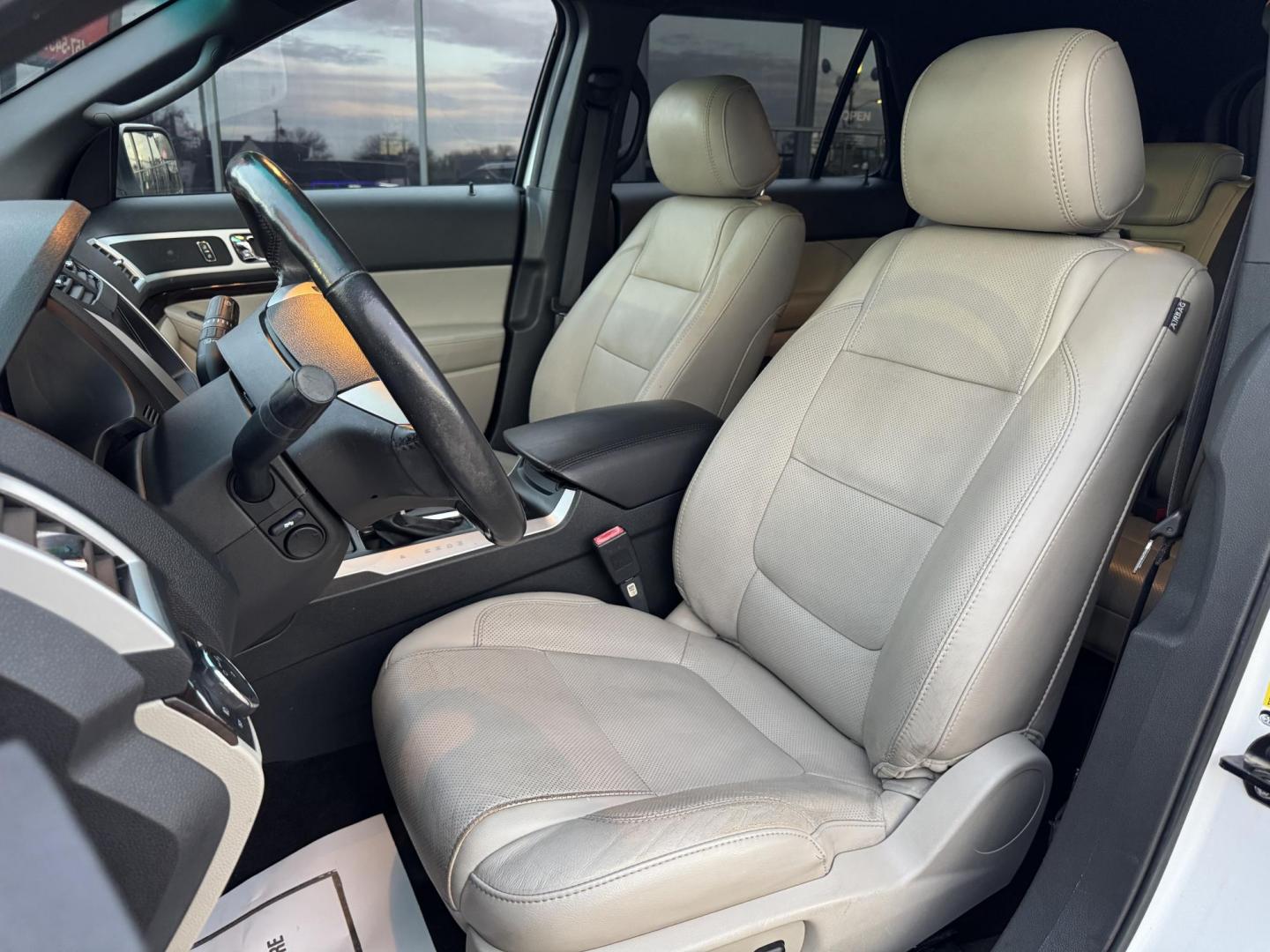 2013 WHITE FORD EXPLORER LIMITED (1FM5K8F8XDG) , located at 5900 E. Lancaster Ave., Fort Worth, TX, 76112, (817) 457-5456, 0.000000, 0.000000 - Photo#9