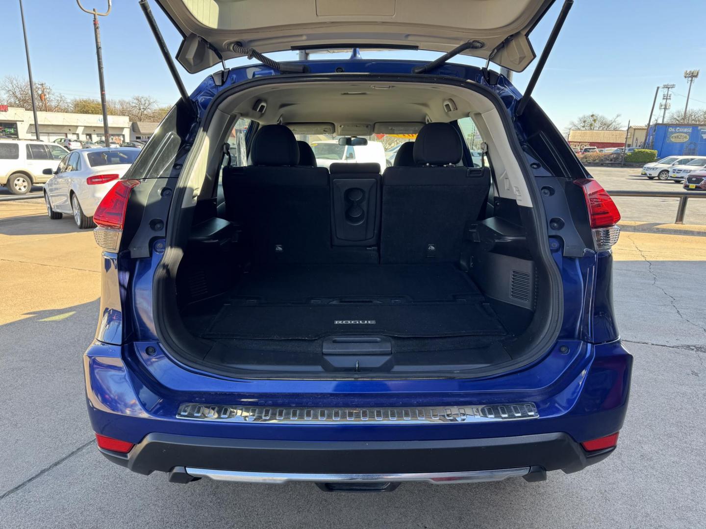 2017 BLUE NISSAN ROGUE S; SL; SV (5N1AT2MT5HC) , located at 5900 E. Lancaster Ave., Fort Worth, TX, 76112, (817) 457-5456, 0.000000, 0.000000 - Photo#5
