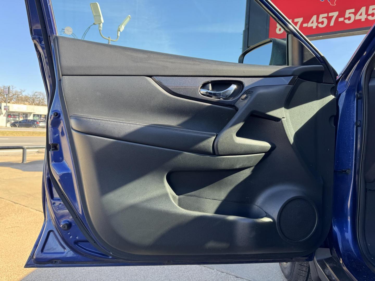 2017 BLUE NISSAN ROGUE S; SL; SV (5N1AT2MT5HC) , located at 5900 E. Lancaster Ave., Fort Worth, TX, 76112, (817) 457-5456, 0.000000, 0.000000 - Photo#7