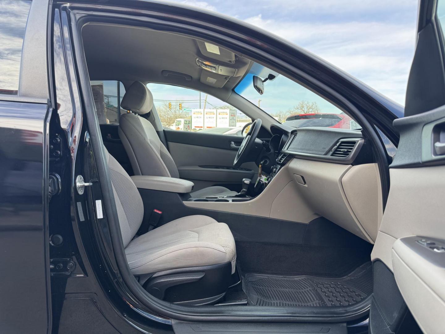 2018 BLACK KIA OPTIMA LX; S (5XXGT4L38JG) , located at 5900 E. Lancaster Ave., Fort Worth, TX, 76112, (817) 457-5456, 0.000000, 0.000000 - Photo#15