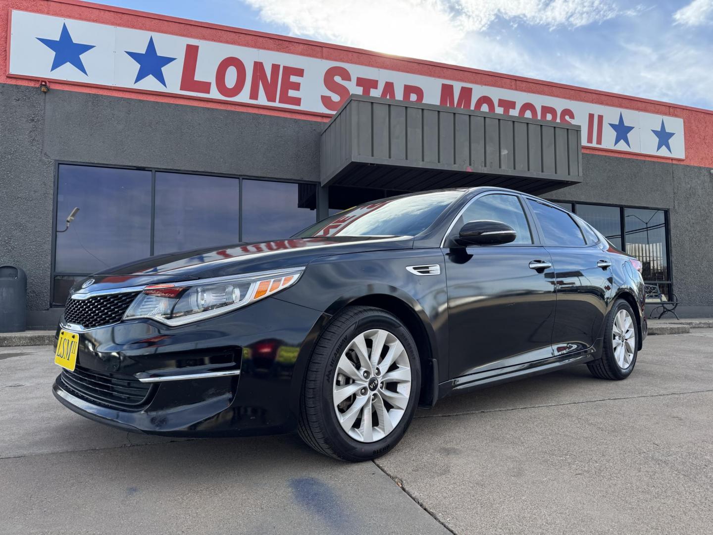 2018 BLACK KIA OPTIMA LX; S (5XXGT4L38JG) , located at 5900 E. Lancaster Ave., Fort Worth, TX, 76112, (817) 457-5456, 0.000000, 0.000000 - Photo#0