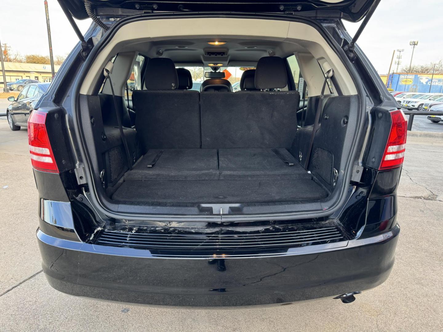 2016 BLACK DODGE JOURNEY SE (3C4PDCAB8GT) , located at 5900 E. Lancaster Ave., Fort Worth, TX, 76112, (817) 457-5456, 0.000000, 0.000000 - Photo#6