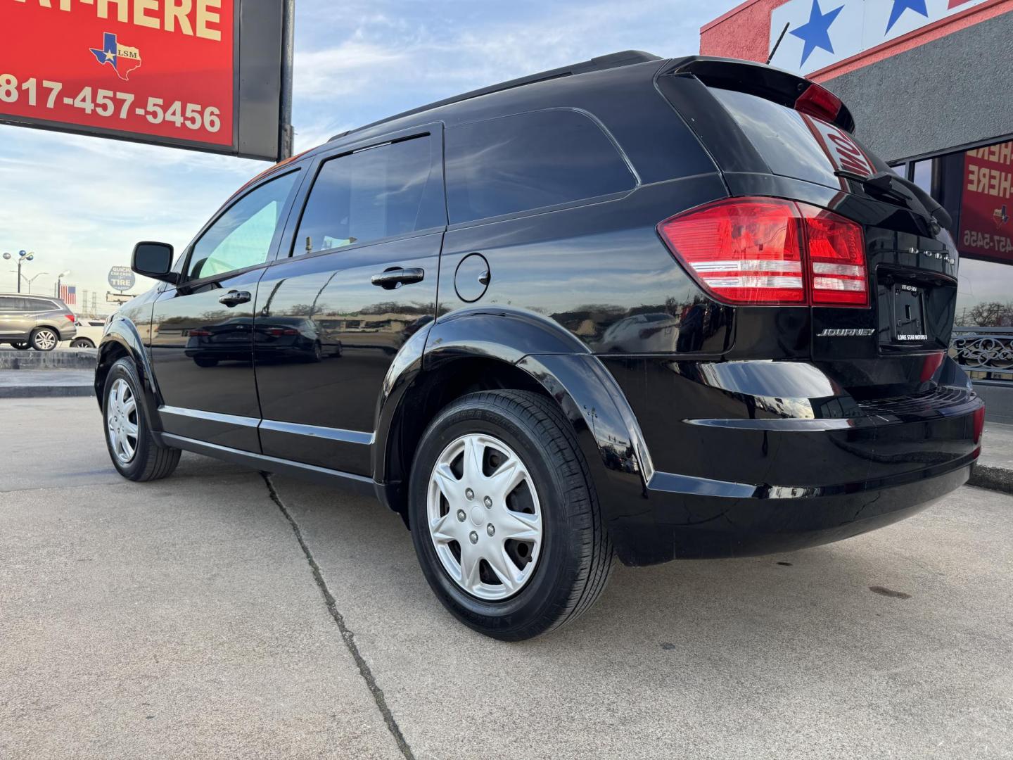 2016 BLACK DODGE JOURNEY SE (3C4PDCAB8GT) , located at 5900 E. Lancaster Ave., Fort Worth, TX, 76112, (817) 457-5456, 0.000000, 0.000000 - Photo#7