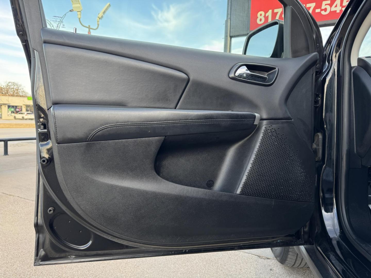 2016 BLACK DODGE JOURNEY SE (3C4PDCAB8GT) , located at 5900 E. Lancaster Ave., Fort Worth, TX, 76112, (817) 457-5456, 0.000000, 0.000000 - Photo#8