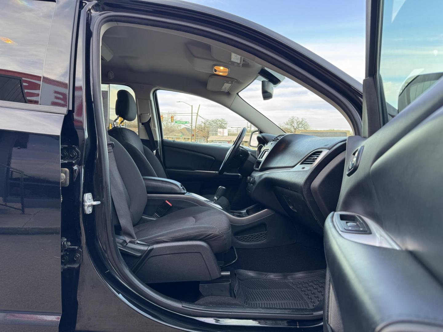 2016 BLACK DODGE JOURNEY SE (3C4PDCAB8GT) , located at 5900 E. Lancaster Ave., Fort Worth, TX, 76112, (817) 457-5456, 0.000000, 0.000000 - Photo#16