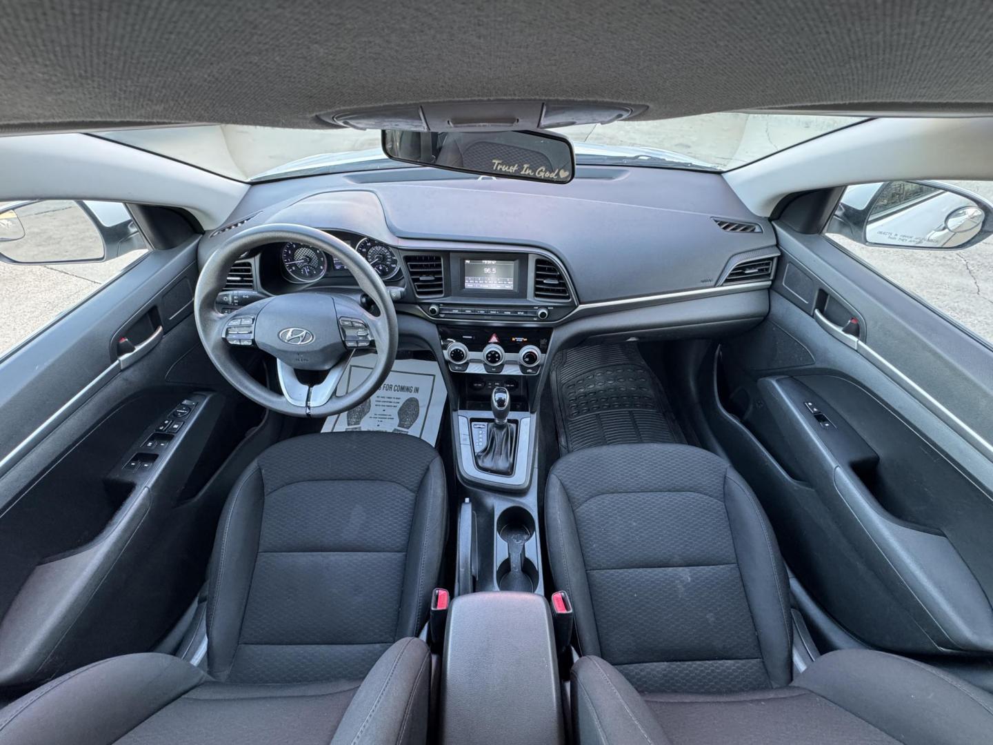 2019 WHITE HYUNDAI ELANTRA LIMITED; SE (5NPD74LF2KH) , located at 5900 E. Lancaster Ave., Fort Worth, TX, 76112, (817) 457-5456, 0.000000, 0.000000 - Photo#17