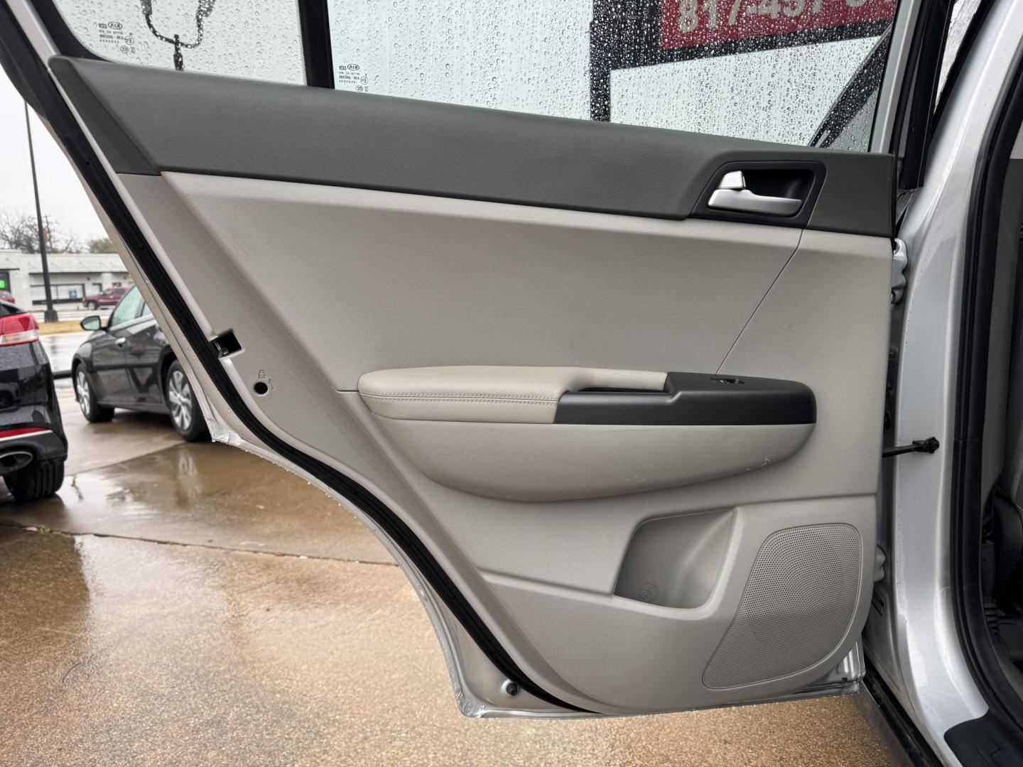 2019 SILVER KIA SPORTAGE LX (KNDPM3AC3K7) , located at 5900 E. Lancaster Ave., Fort Worth, TX, 76112, (817) 457-5456, 0.000000, 0.000000 - Photo#10