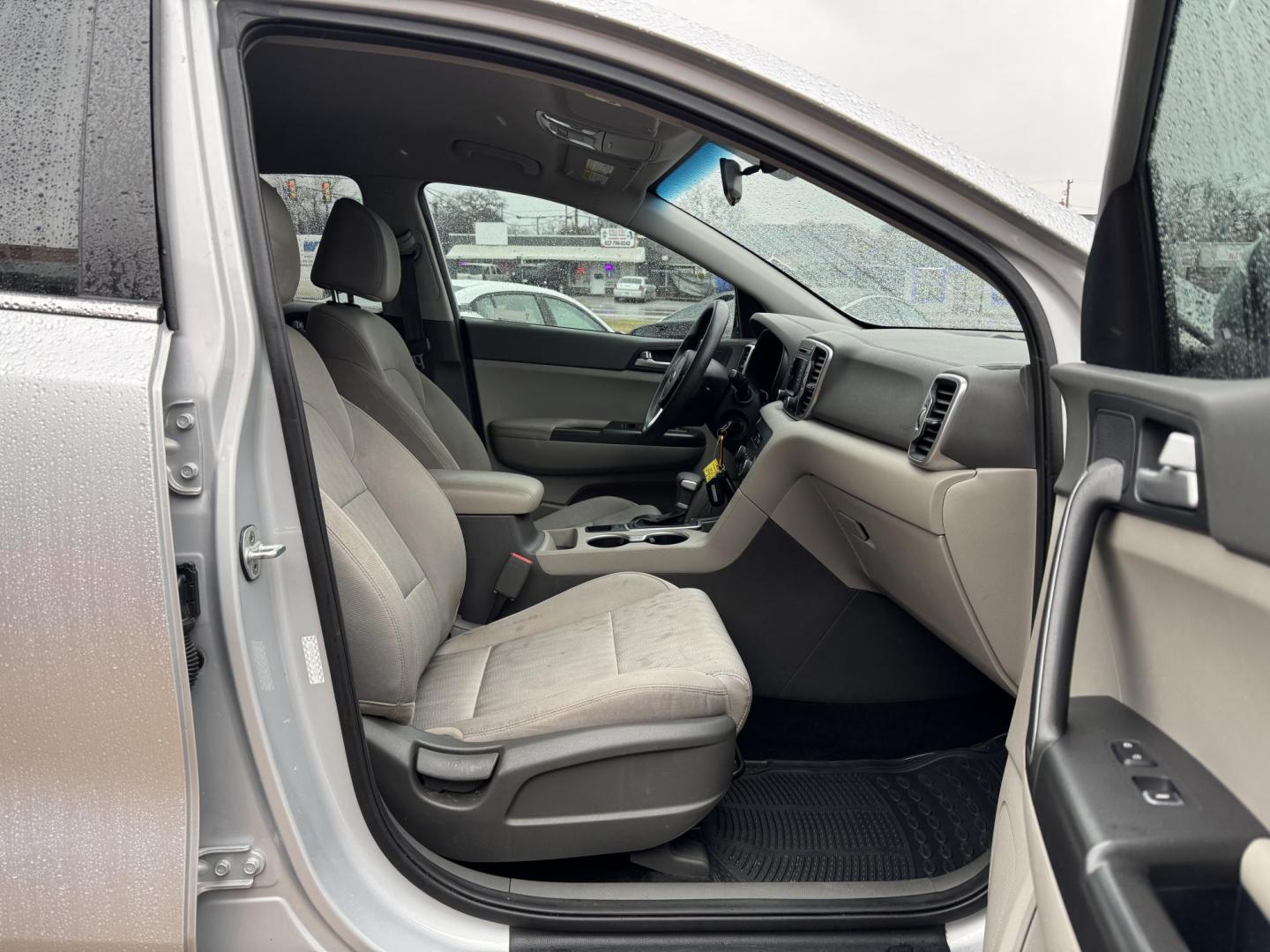 2019 SILVER KIA SPORTAGE LX (KNDPM3AC3K7) , located at 5900 E. Lancaster Ave., Fort Worth, TX, 76112, (817) 457-5456, 0.000000, 0.000000 - Photo#15