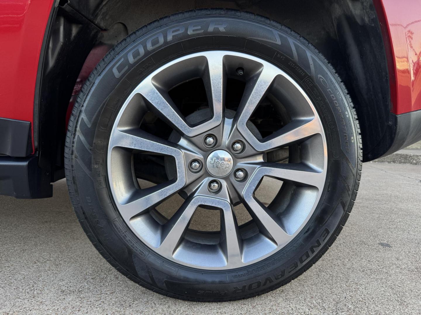 2017 RED JEEP COMPASS LATITUDE (1C4NJCBA4HD) , located at 5900 E. Lancaster Ave., Fort Worth, TX, 76112, (817) 457-5456, 0.000000, 0.000000 - Photo#20