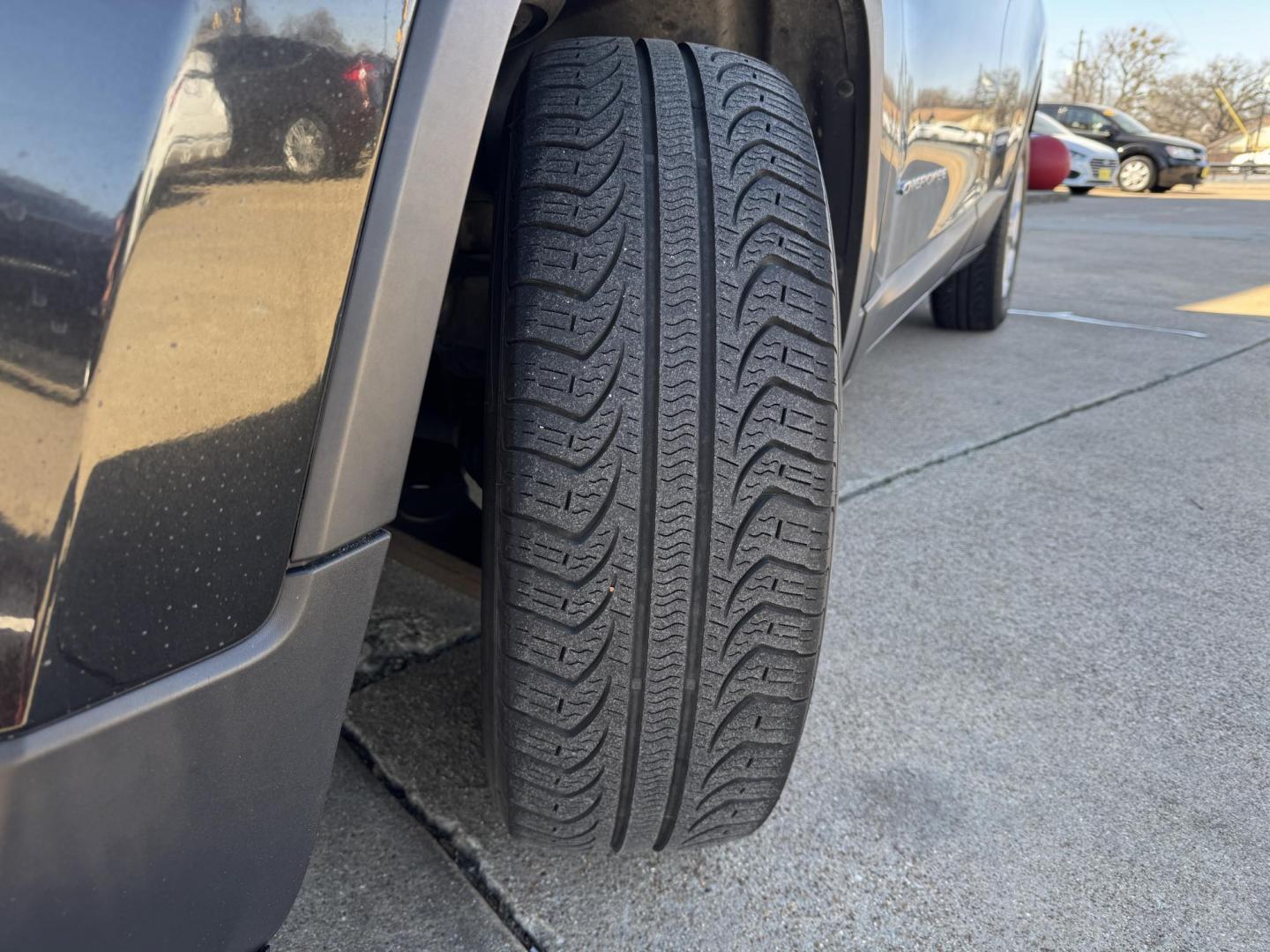 2015 BLACK JEEP CHEROKEE LATITUDE (1C4PJLCS0FW) , located at 5900 E. Lancaster Ave., Fort Worth, TX, 76112, (817) 457-5456, 0.000000, 0.000000 - Photo#20