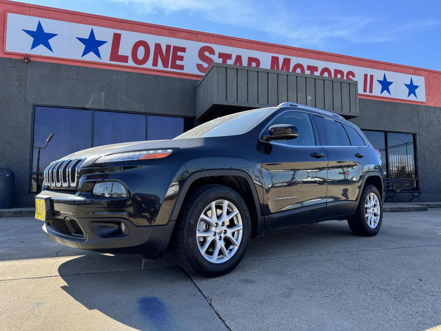 2015 BLACK JEEP CHEROKEE LATITUDE (1C4PJLCS0FW) , located at 5900 E. Lancaster Ave., Fort Worth, TX, 76112, (817) 457-5456, 0.000000, 0.000000 - Photo#0
