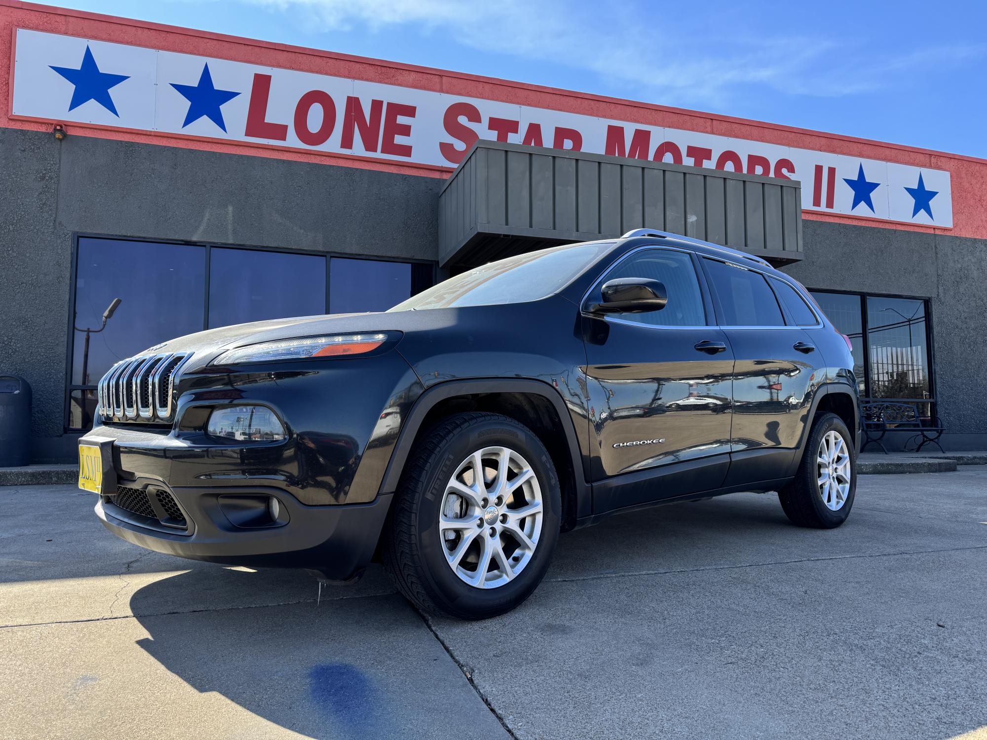 photo of 2015 JEEP CHEROKEE LATITUDE 