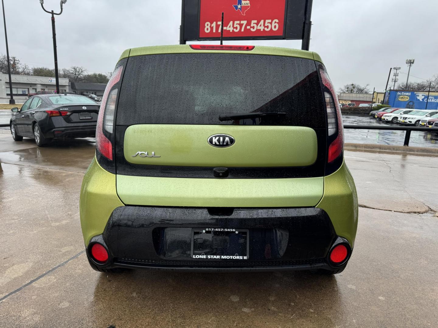 2016 GREEN KIA SOUL + (PLUS) (KNDJP3A59G7) , located at 5900 E. Lancaster Ave., Fort Worth, TX, 76112, (817) 457-5456, 0.000000, 0.000000 - Photo#4
