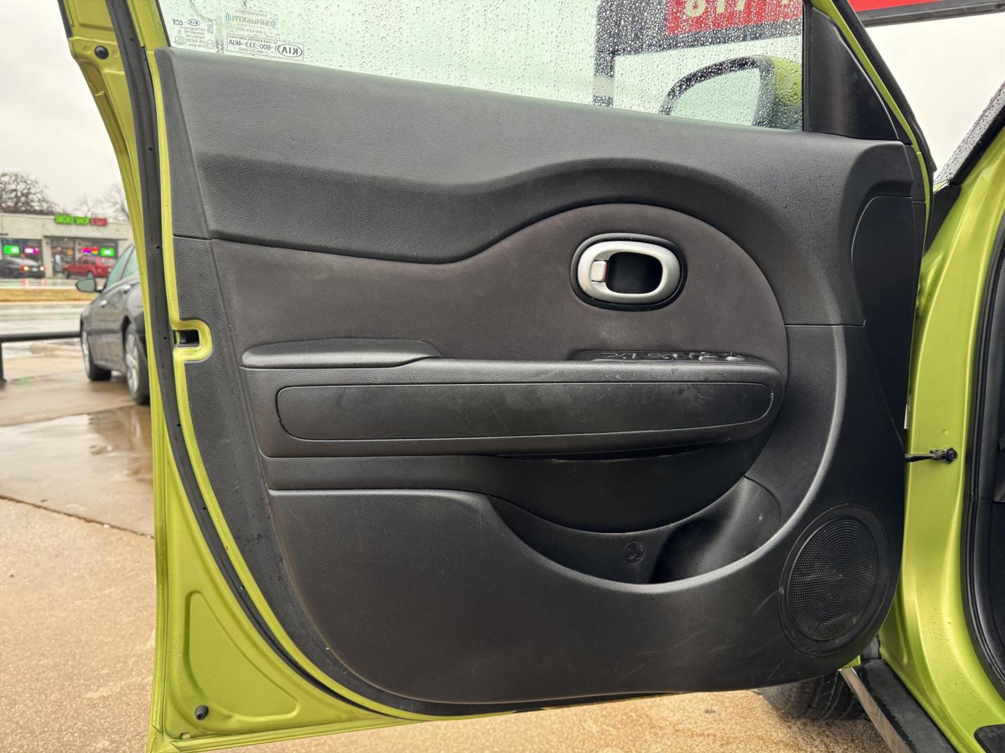 2016 GREEN KIA SOUL + (PLUS) (KNDJP3A59G7) , located at 5900 E. Lancaster Ave., Fort Worth, TX, 76112, (817) 457-5456, 0.000000, 0.000000 - Photo#7