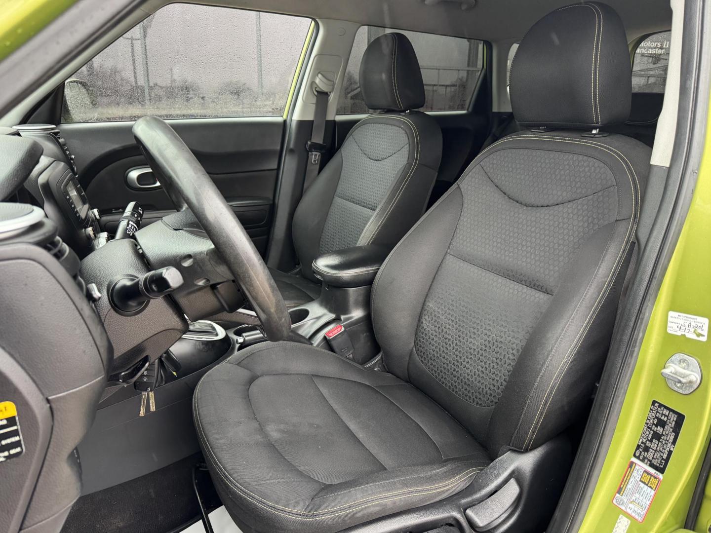 2016 GREEN KIA SOUL + (PLUS) (KNDJP3A59G7) , located at 5900 E. Lancaster Ave., Fort Worth, TX, 76112, (817) 457-5456, 0.000000, 0.000000 - Photo#9