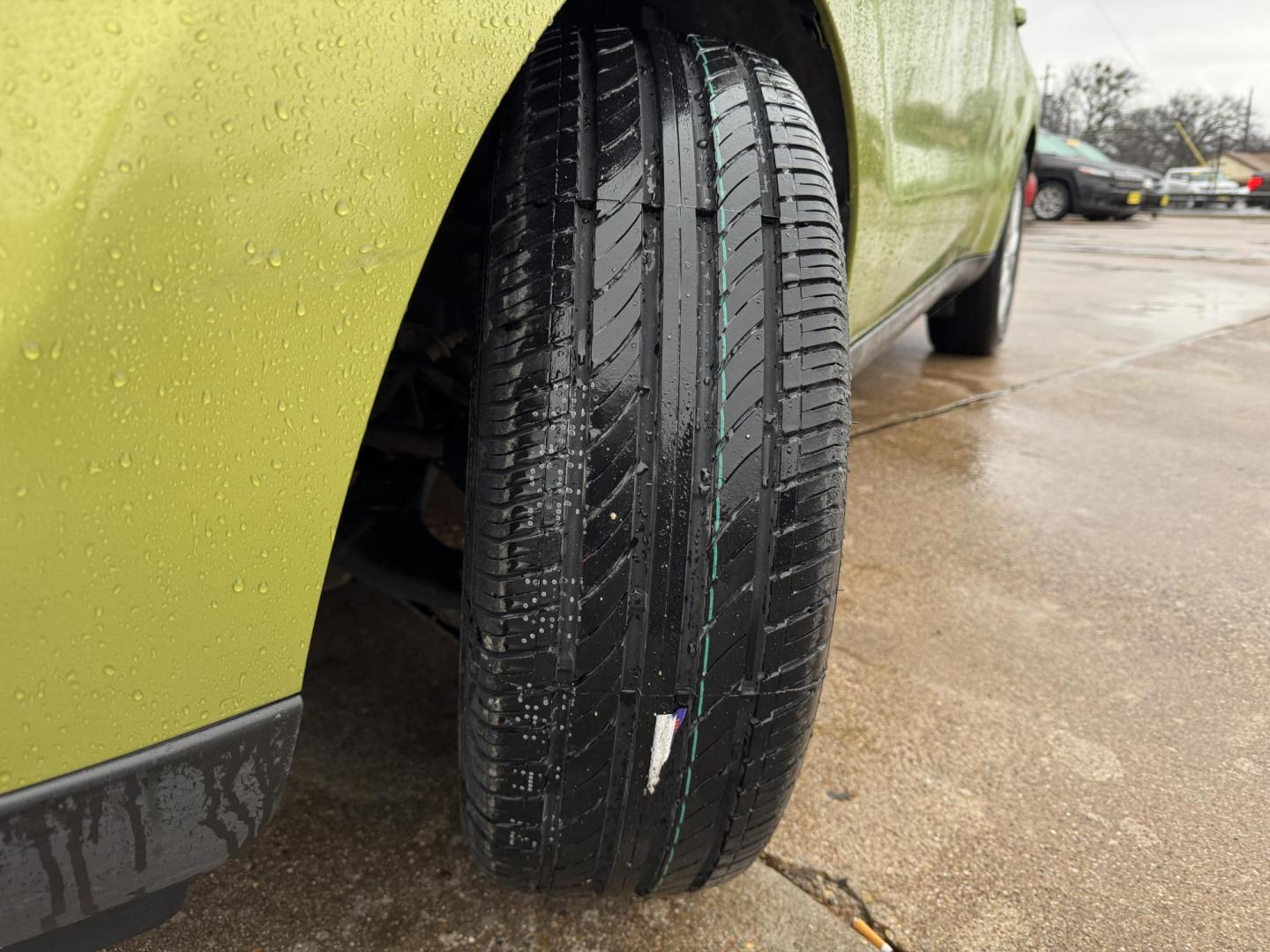 2016 GREEN KIA SOUL + (PLUS) (KNDJP3A59G7) , located at 5900 E. Lancaster Ave., Fort Worth, TX, 76112, (817) 457-5456, 0.000000, 0.000000 - Photo#20