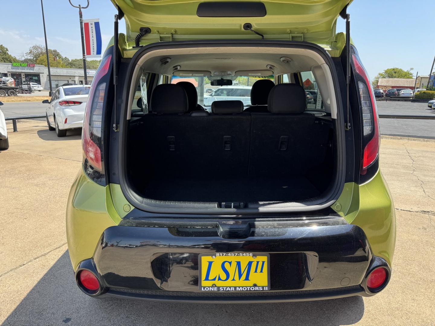 2016 GREEN KIA SOUL + (PLUS) (KNDJP3A59G7) , located at 5900 E. Lancaster Ave., Fort Worth, TX, 76112, (817) 457-5456, 0.000000, 0.000000- Photo#5