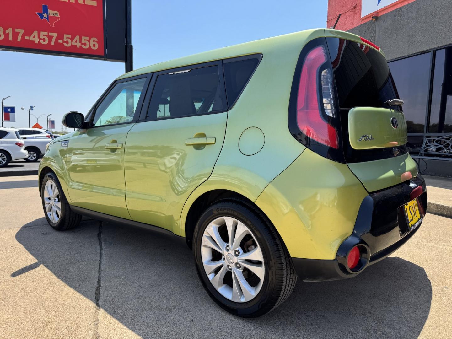 2016 GREEN KIA SOUL + (PLUS) (KNDJP3A59G7) , located at 5900 E. Lancaster Ave., Fort Worth, TX, 76112, (817) 457-5456, 0.000000, 0.000000- Photo#6