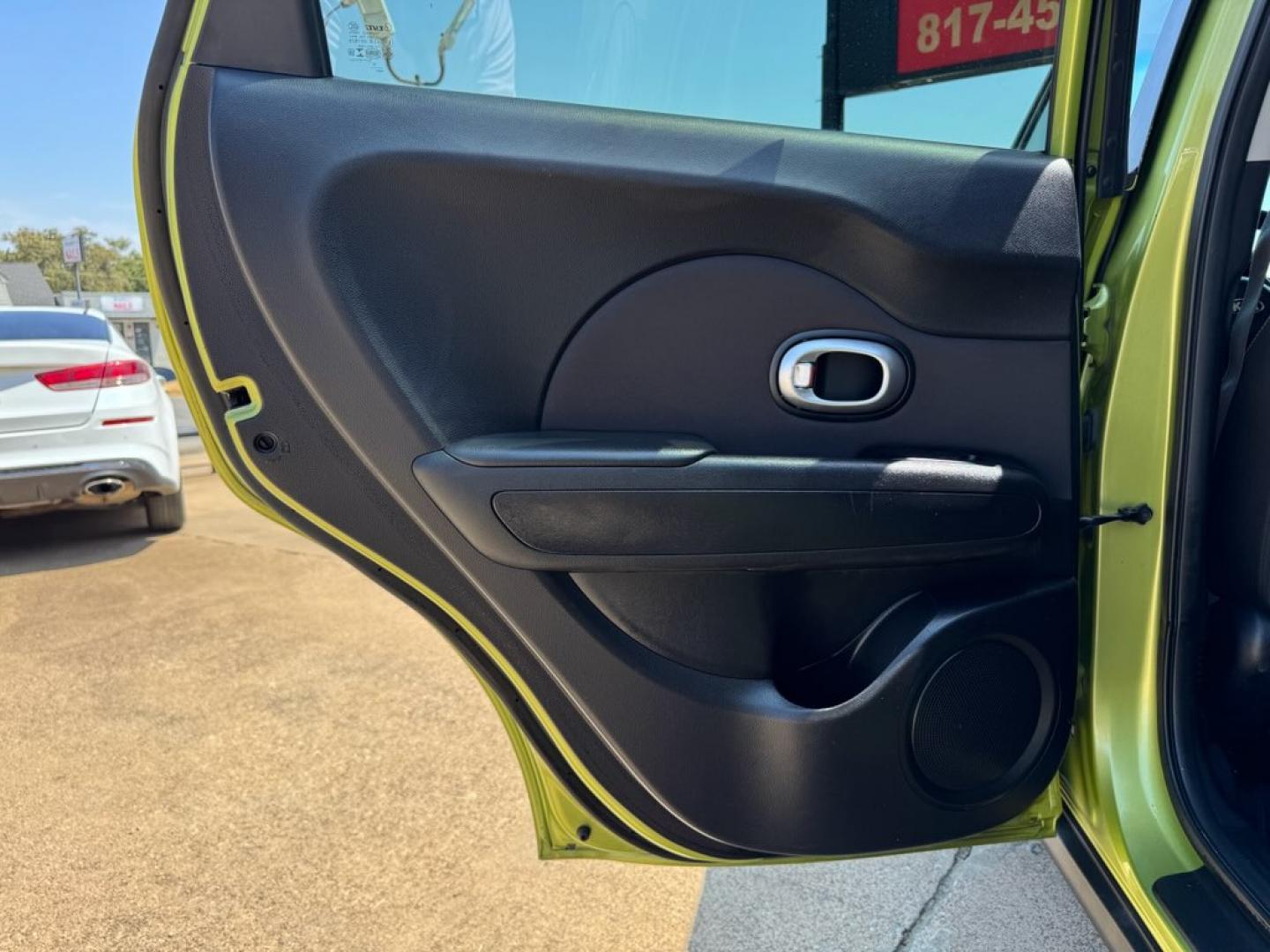 2016 GREEN KIA SOUL + (PLUS) (KNDJP3A59G7) , located at 5900 E. Lancaster Ave., Fort Worth, TX, 76112, (817) 457-5456, 0.000000, 0.000000- Photo#11