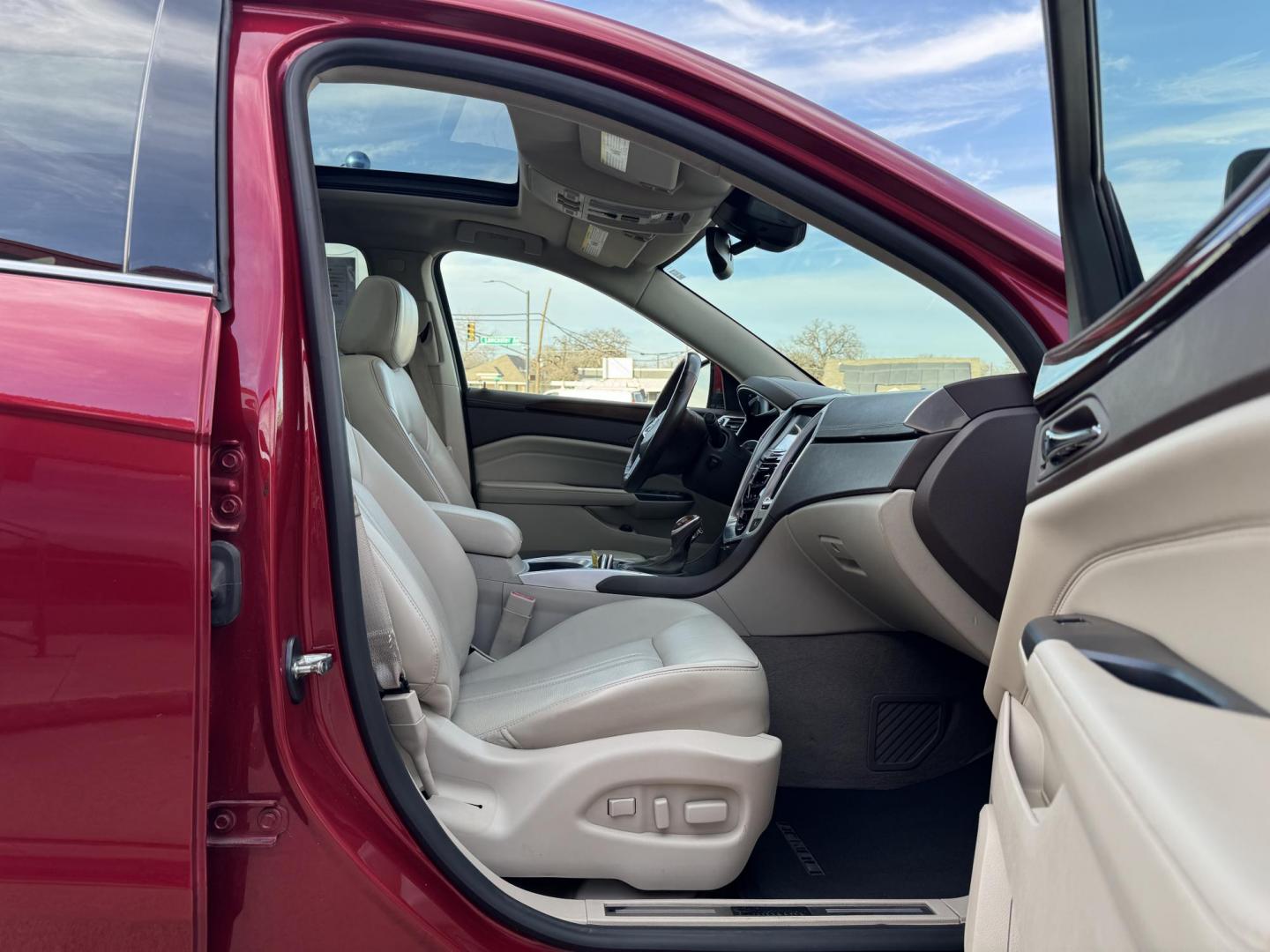 2015 RED CADILLAC SRX PREMIUM (3GYFNDE39FS) , located at 5900 E. Lancaster Ave., Fort Worth, TX, 76112, (817) 457-5456, 0.000000, 0.000000 - Photo#16
