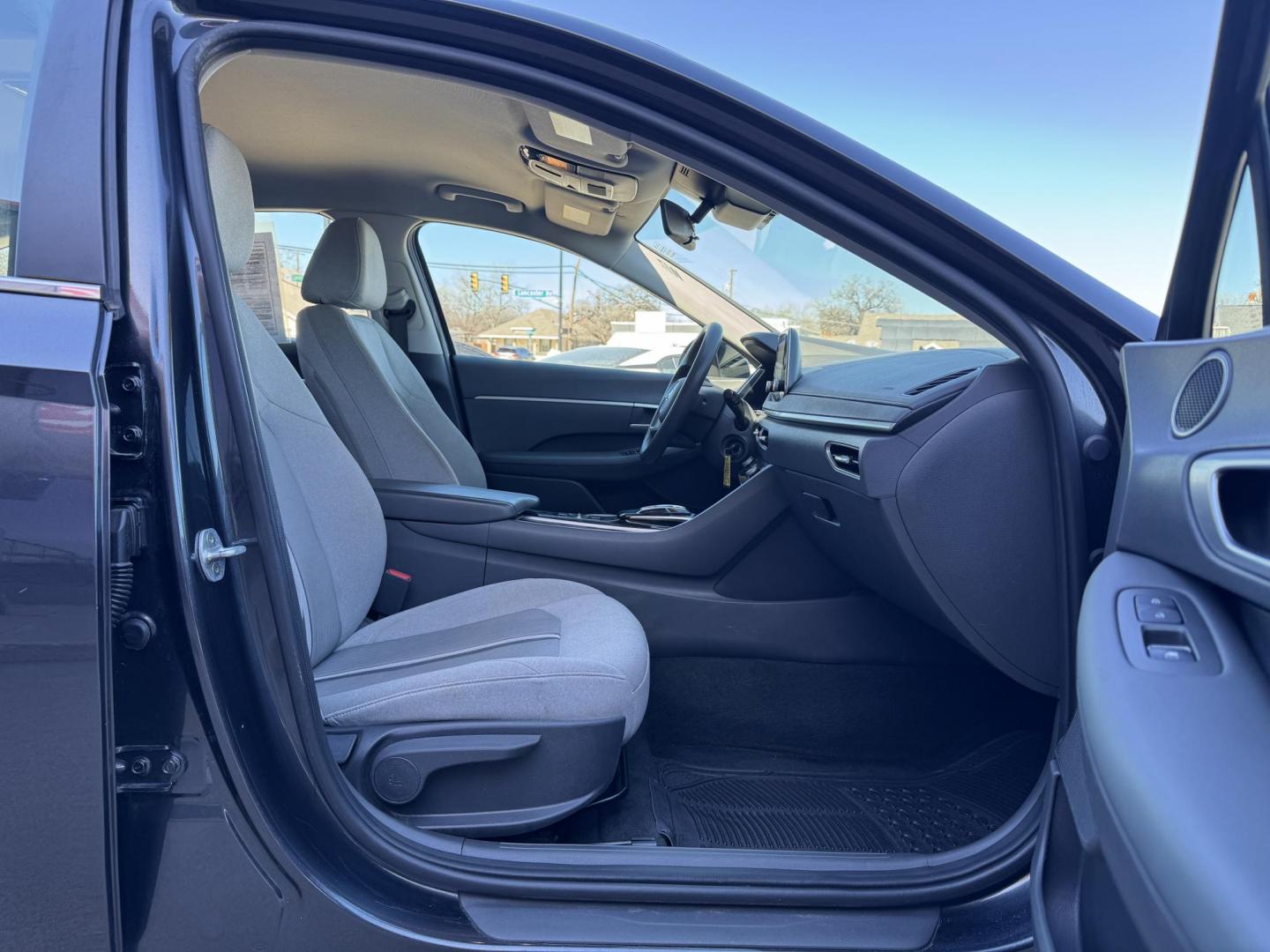 2021 GRAY HYUNDAI SONATA SE (5NPEG4JA9MH) , located at 5900 E. Lancaster Ave., Fort Worth, TX, 76112, (817) 457-5456, 0.000000, 0.000000 - Photo#15