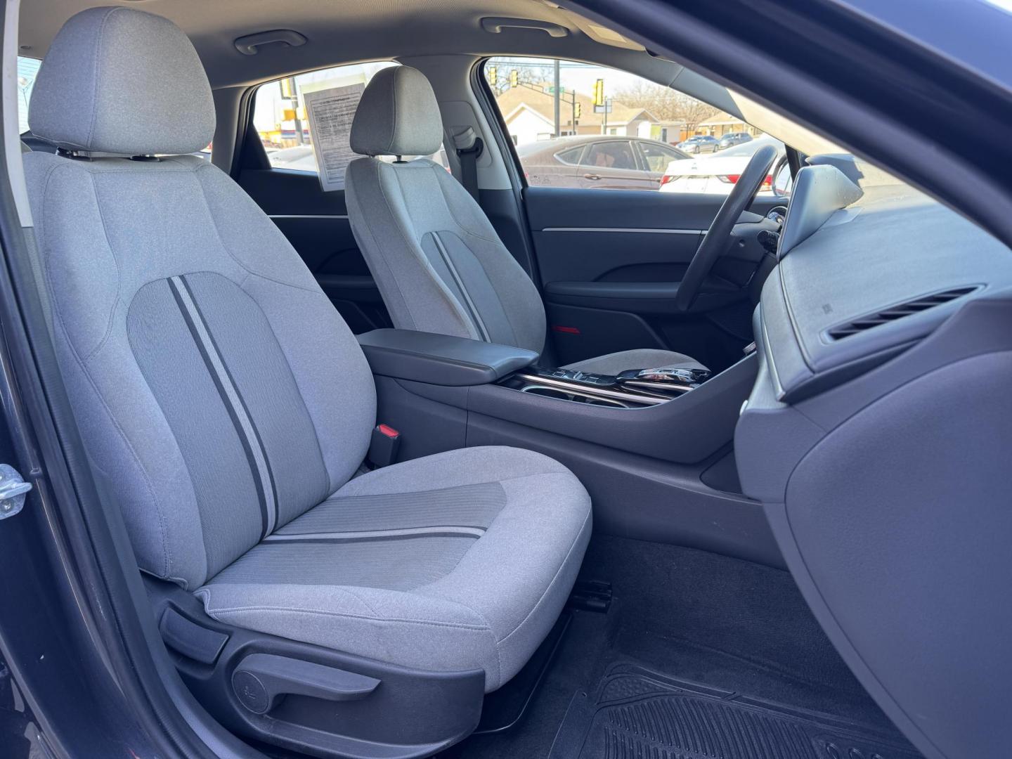 2021 GRAY HYUNDAI SONATA SE (5NPEG4JA9MH) , located at 5900 E. Lancaster Ave., Fort Worth, TX, 76112, (817) 457-5456, 0.000000, 0.000000 - Photo#16