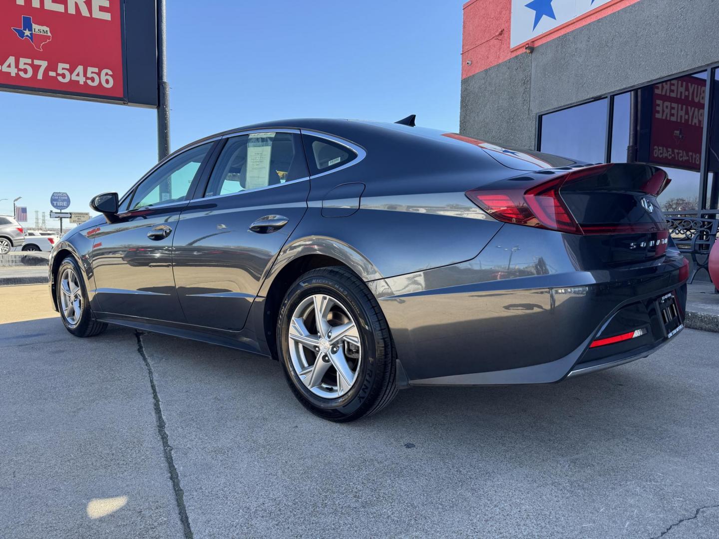 2021 GRAY HYUNDAI SONATA SE (5NPEG4JA9MH) , located at 5900 E. Lancaster Ave., Fort Worth, TX, 76112, (817) 457-5456, 0.000000, 0.000000 - Photo#6