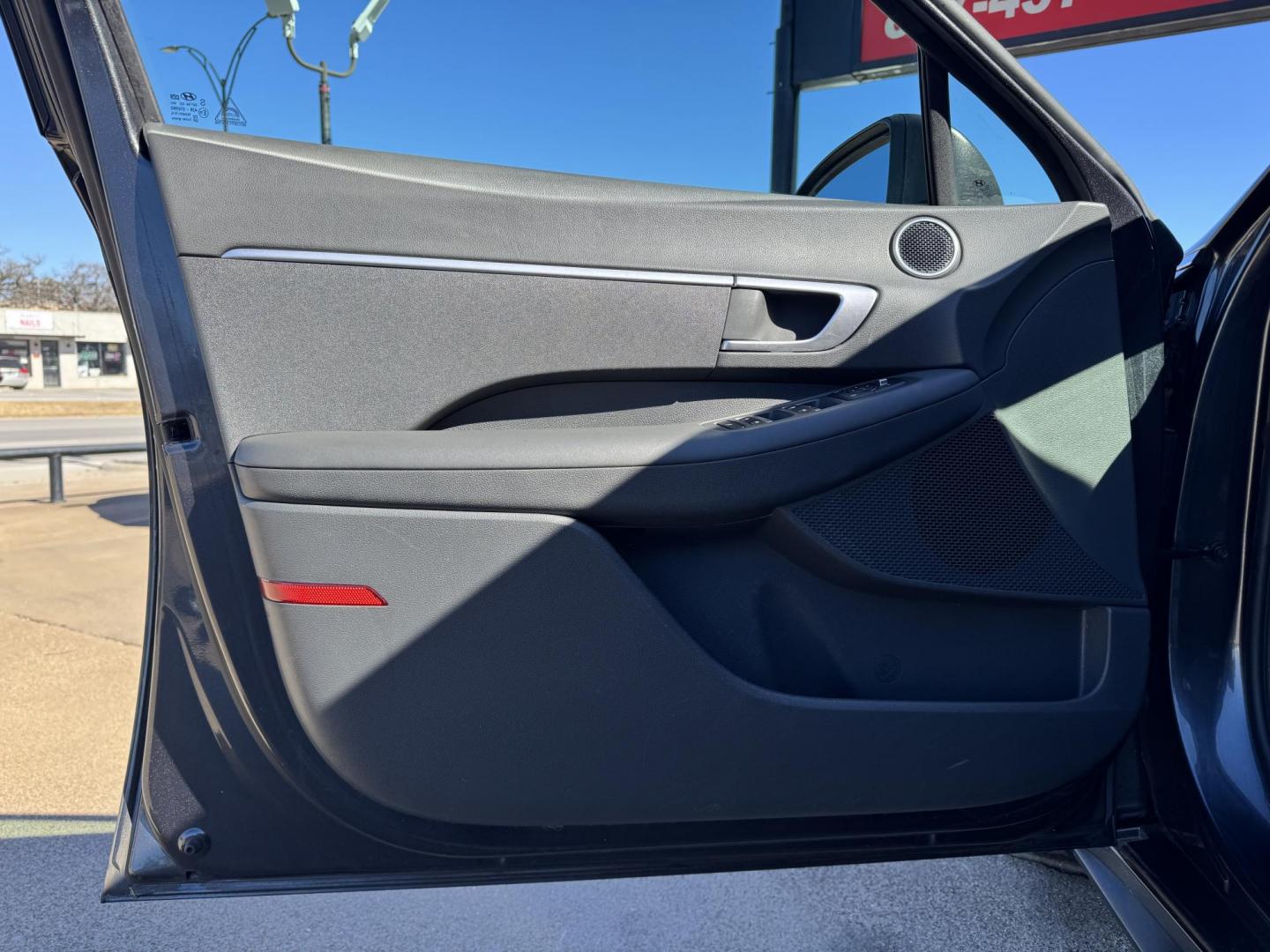 2021 GRAY HYUNDAI SONATA SE (5NPEG4JA9MH) , located at 5900 E. Lancaster Ave., Fort Worth, TX, 76112, (817) 457-5456, 0.000000, 0.000000 - Photo#7