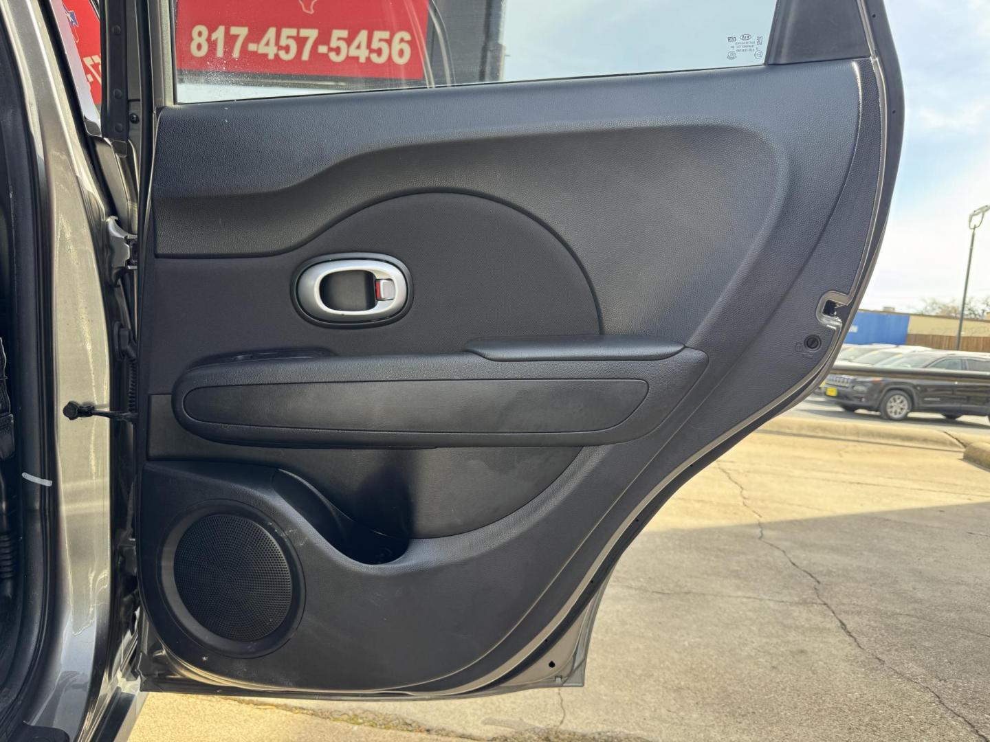 2016 GRAY KIA SOUL + (PLUS) (KNDJP3A54G7) , located at 5900 E. Lancaster Ave., Fort Worth, TX, 76112, (817) 457-5456, 0.000000, 0.000000 - Photo#12