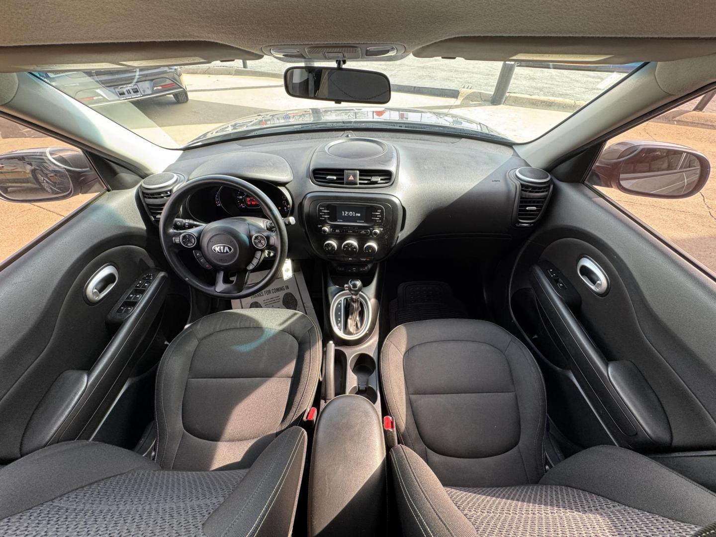 2016 GRAY KIA SOUL + (PLUS) (KNDJP3A54G7) , located at 5900 E. Lancaster Ave., Fort Worth, TX, 76112, (817) 457-5456, 0.000000, 0.000000 - Photo#17