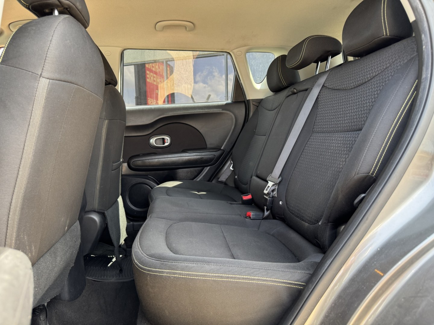 2016 GRAY KIA SOUL + (PLUS) (KNDJP3A54G7) , located at 5900 E. Lancaster Ave., Fort Worth, TX, 76112, (817) 457-5456, 0.000000, 0.000000- Photo#12