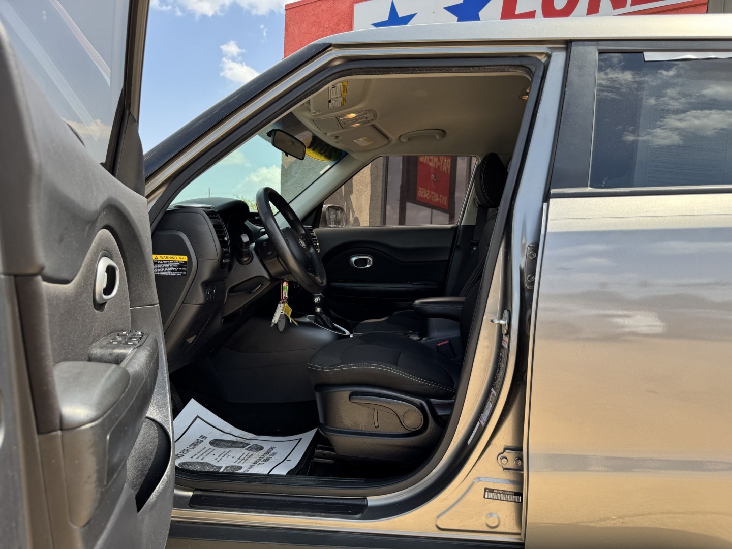 2016 GRAY KIA SOUL + (PLUS) (KNDJP3A54G7) , located at 5900 E. Lancaster Ave., Fort Worth, TX, 76112, (817) 457-5456, 0.000000, 0.000000- Photo#8