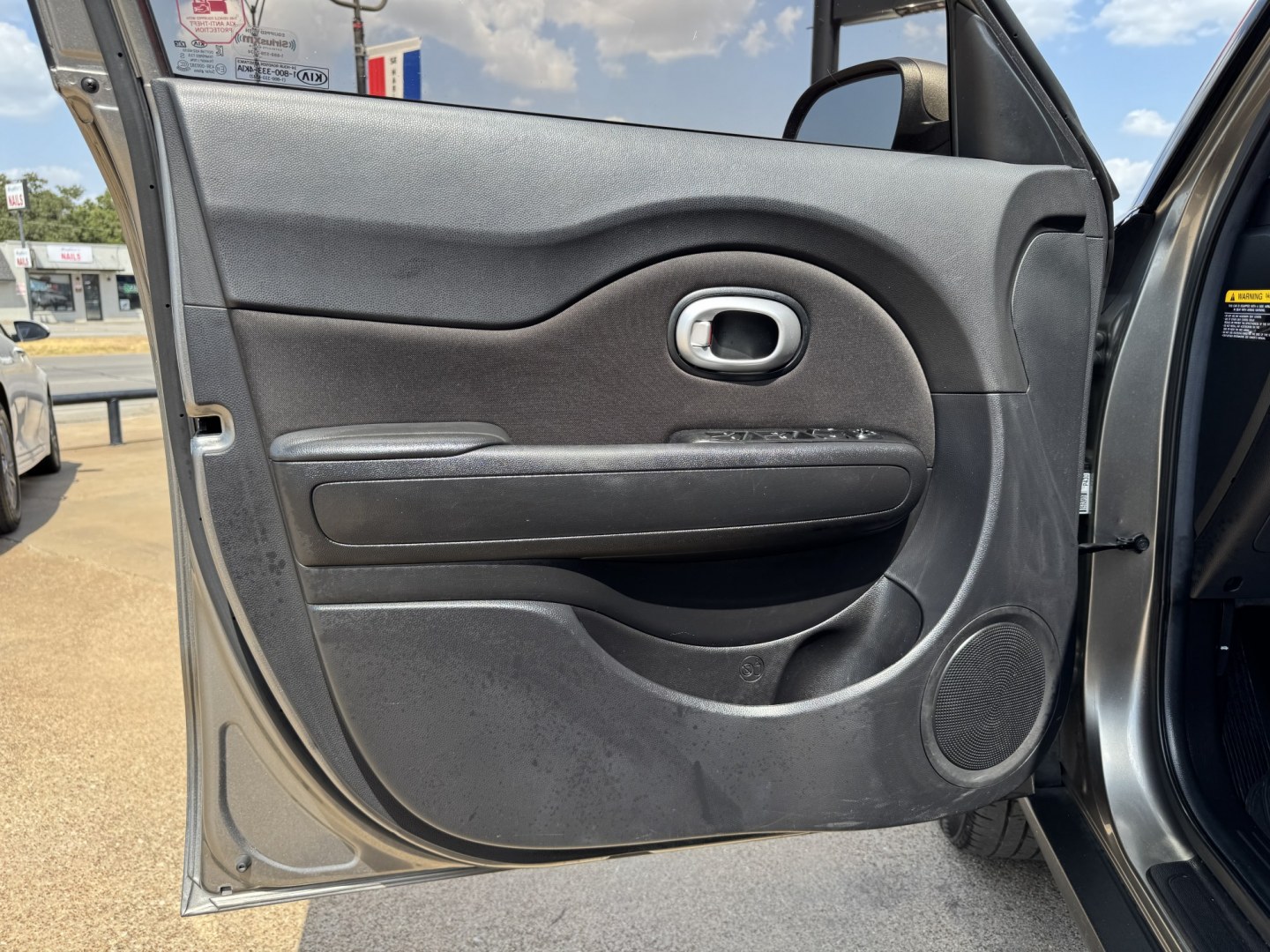 2016 GRAY KIA SOUL + (PLUS) (KNDJP3A54G7) , located at 5900 E. Lancaster Ave., Fort Worth, TX, 76112, (817) 457-5456, 0.000000, 0.000000- Photo#7