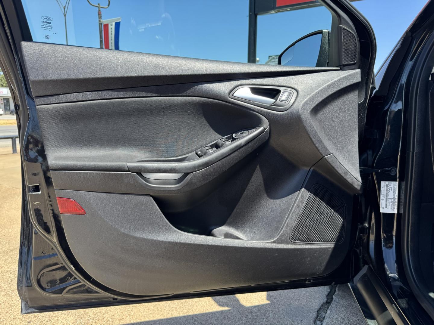 2015 BLACK FORD FOCUS SE (1FADP3F24FL) , located at 5900 E. Lancaster Ave., Fort Worth, TX, 76112, (817) 457-5456, 0.000000, 0.000000- Photo#7