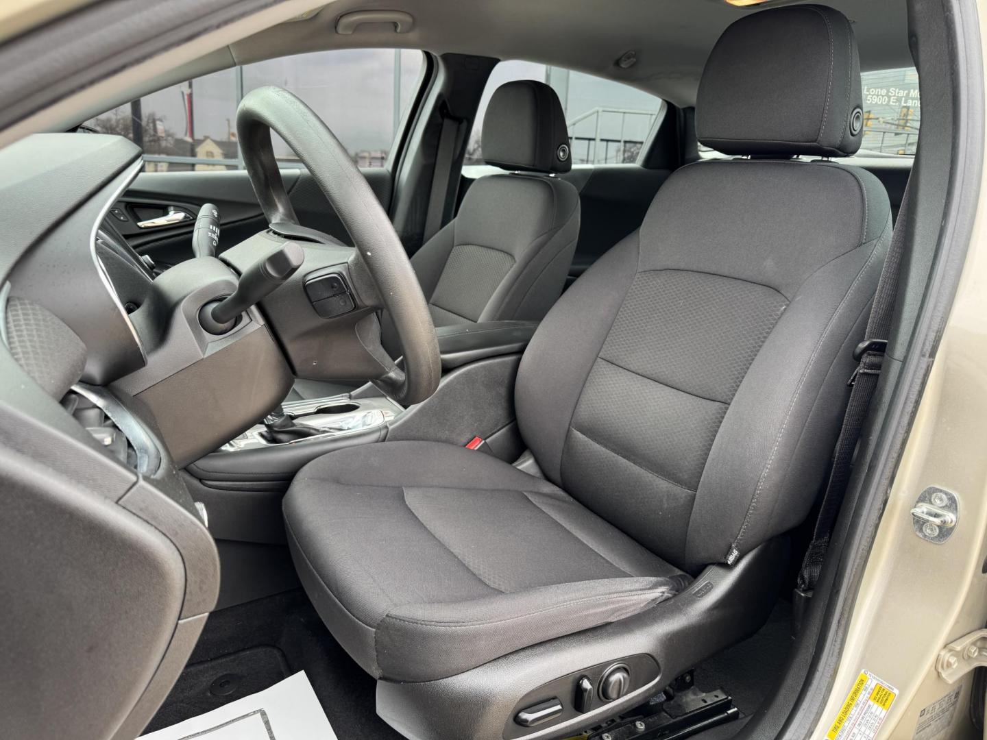 2016 GOLD CHEVROLET MALIBU LT (1LT) (1G1ZE5ST0GF) , located at 5900 E. Lancaster Ave., Fort Worth, TX, 76112, (817) 457-5456, 0.000000, 0.000000 - Photo#9