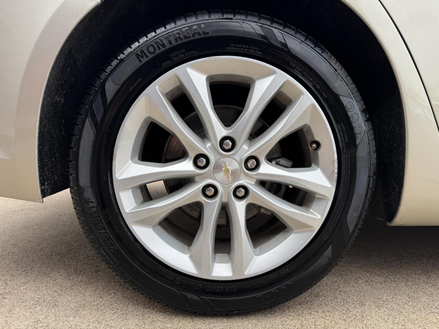 2016 GOLD CHEVROLET MALIBU LT (1LT) (1G1ZE5ST0GF) , located at 5900 E. Lancaster Ave., Fort Worth, TX, 76112, (817) 457-5456, 0.000000, 0.000000 - Photo#21