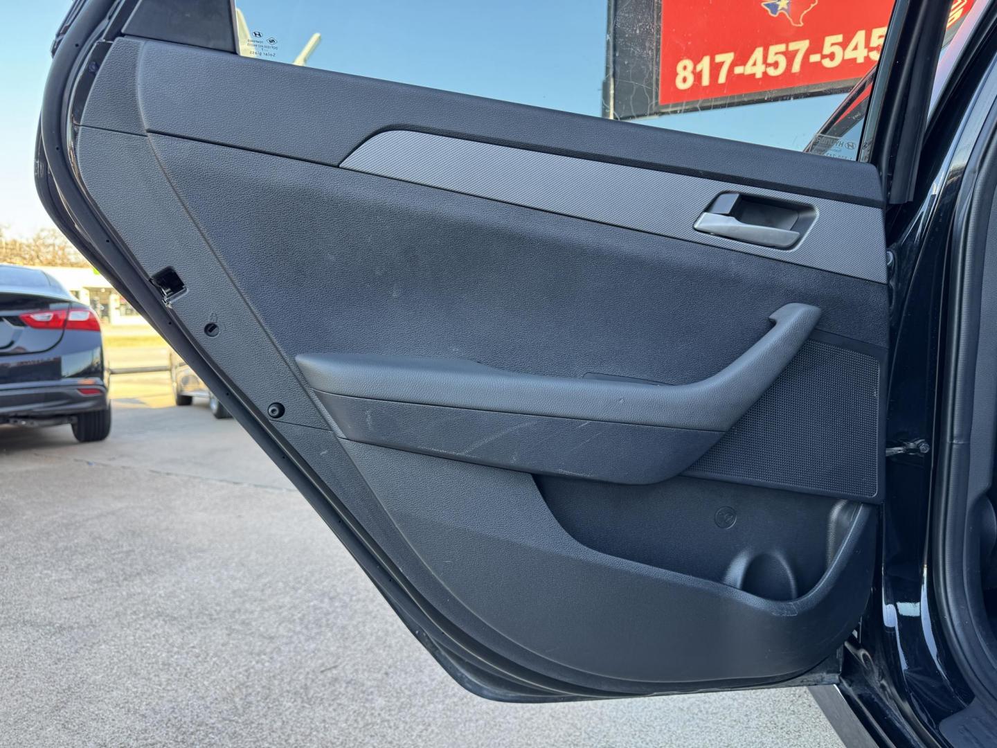 2018 BLACK HYUNDAI SONATA SE (5NPE24AF4JH) , located at 5900 E. Lancaster Ave., Fort Worth, TX, 76112, (817) 457-5456, 0.000000, 0.000000 - Photo#10